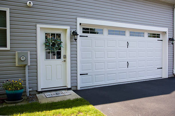 24/7 Emergency Garage Door Panel Replacement experts in Perham, MN